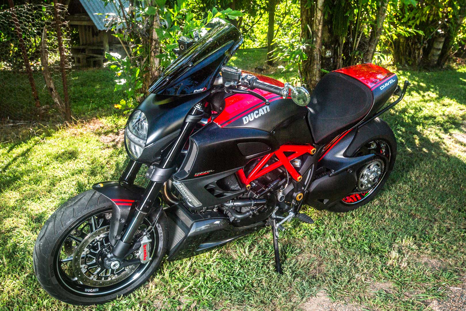 2011 Ducati Diavel Carbon My11 Cruiser - JBW5011166 - JUST ...