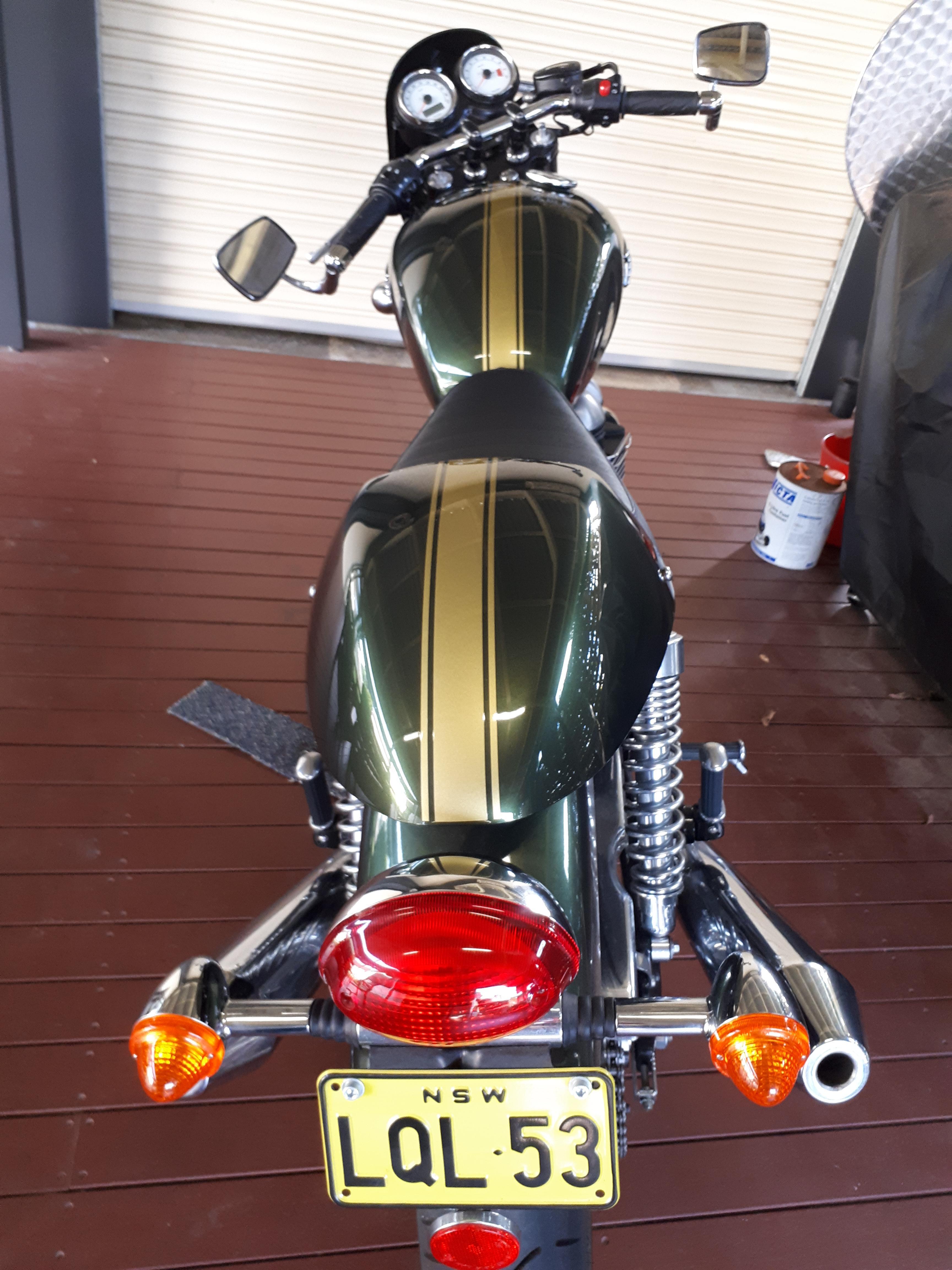 2016 triumph thruxton